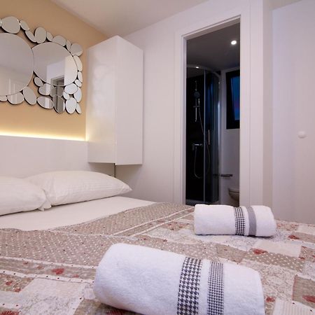 Tomica Apartments With Pool Biograd Na Moru Extérieur photo