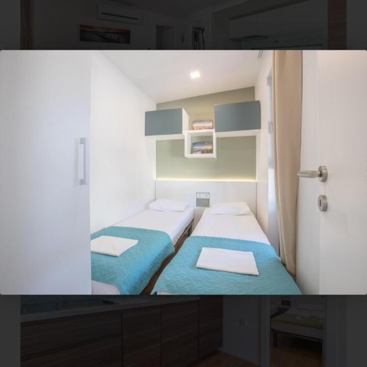 Tomica Apartments With Pool Biograd Na Moru Extérieur photo