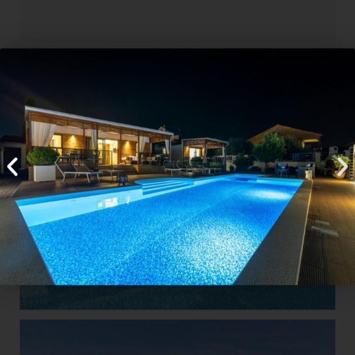 Tomica Apartments With Pool Biograd Na Moru Extérieur photo